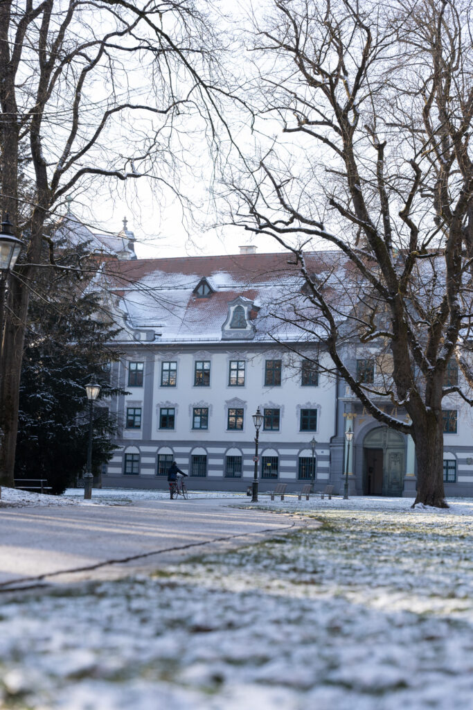 Fronhof Park in Augsburg, Photo by Alex Lau