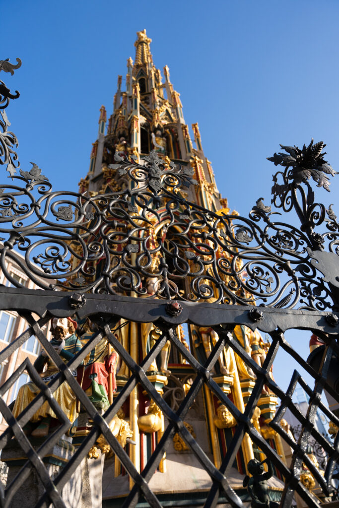 Schöner Brunnen in Nuremberg at Daytime, Photo by Alex Lau