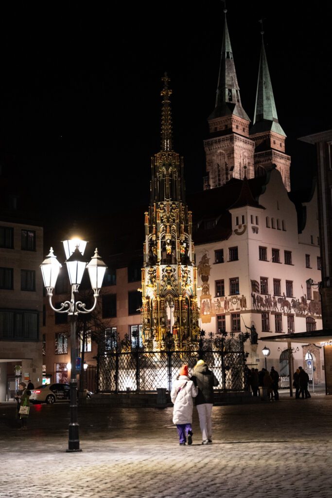 Schöner Brunnen at Night in Nuremberg, Photo by Alex Lau