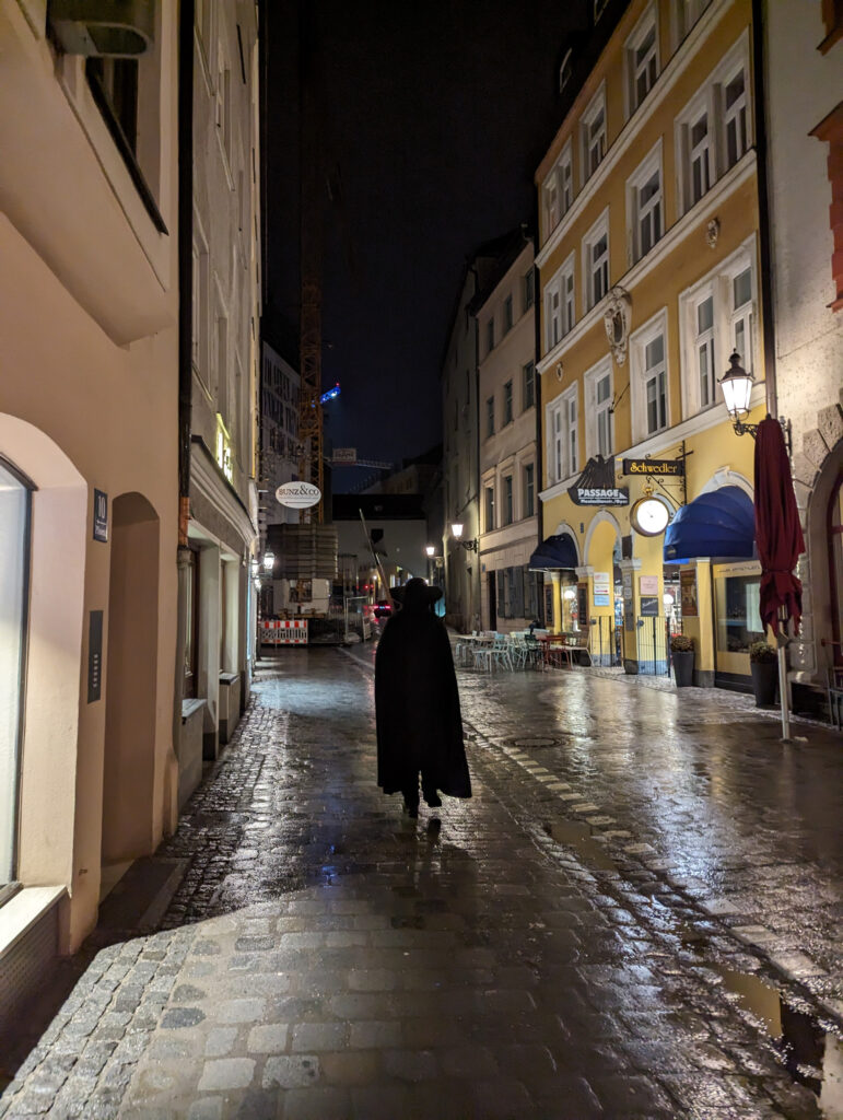 Munich night walking, photo by Alex Lau