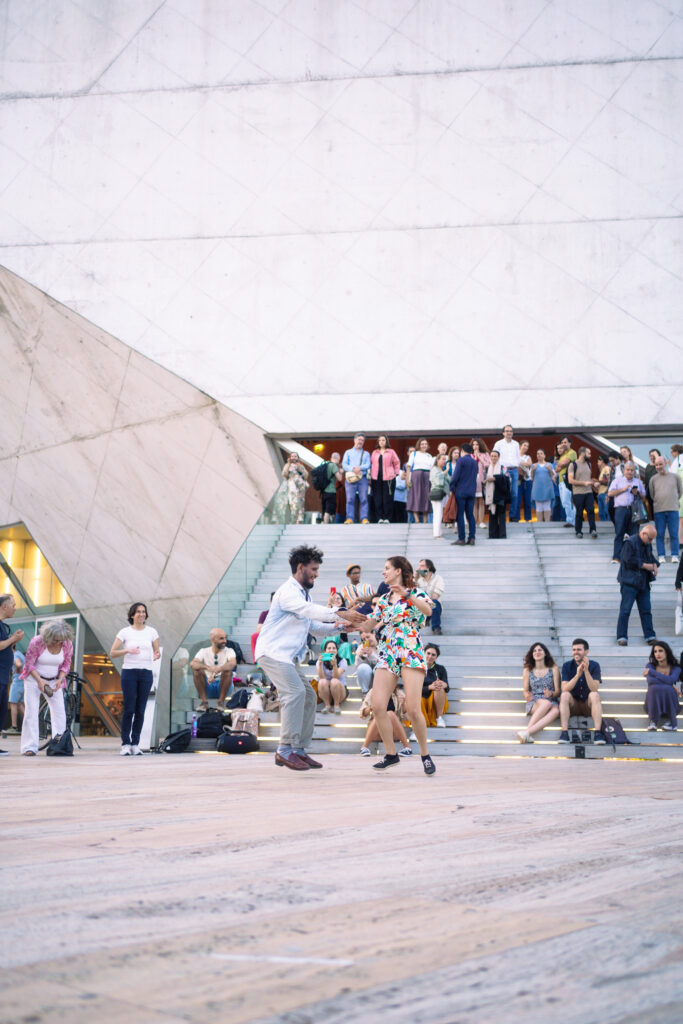 Porto Casa de Musica dancers, photo by Alex Lau