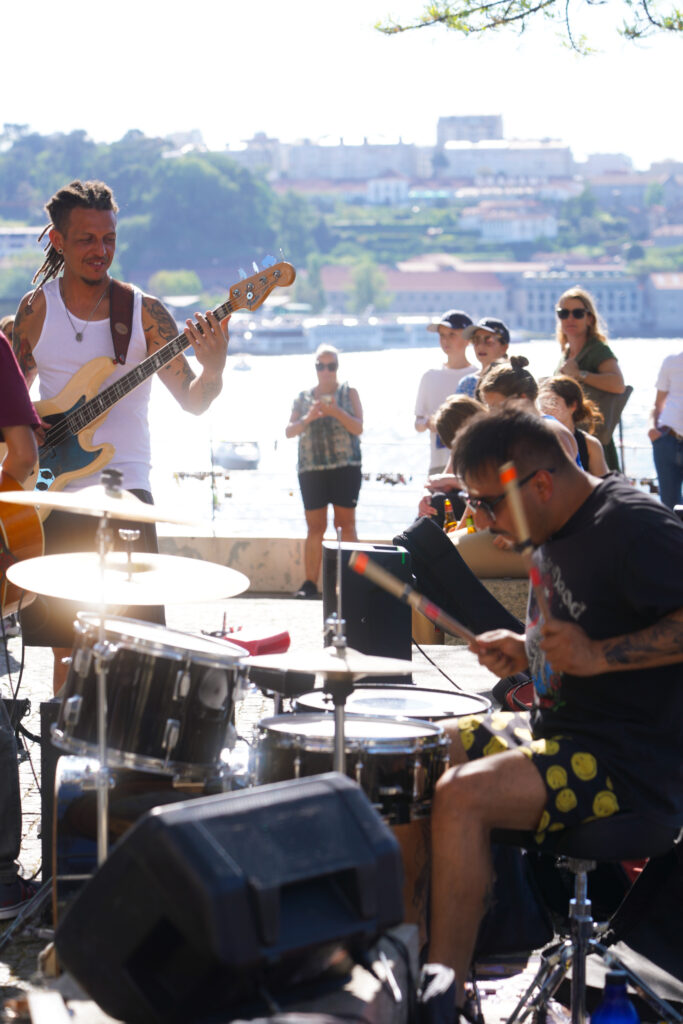 Street Musicians’ Corner by Ponte Luís I, photo by Alex Lau